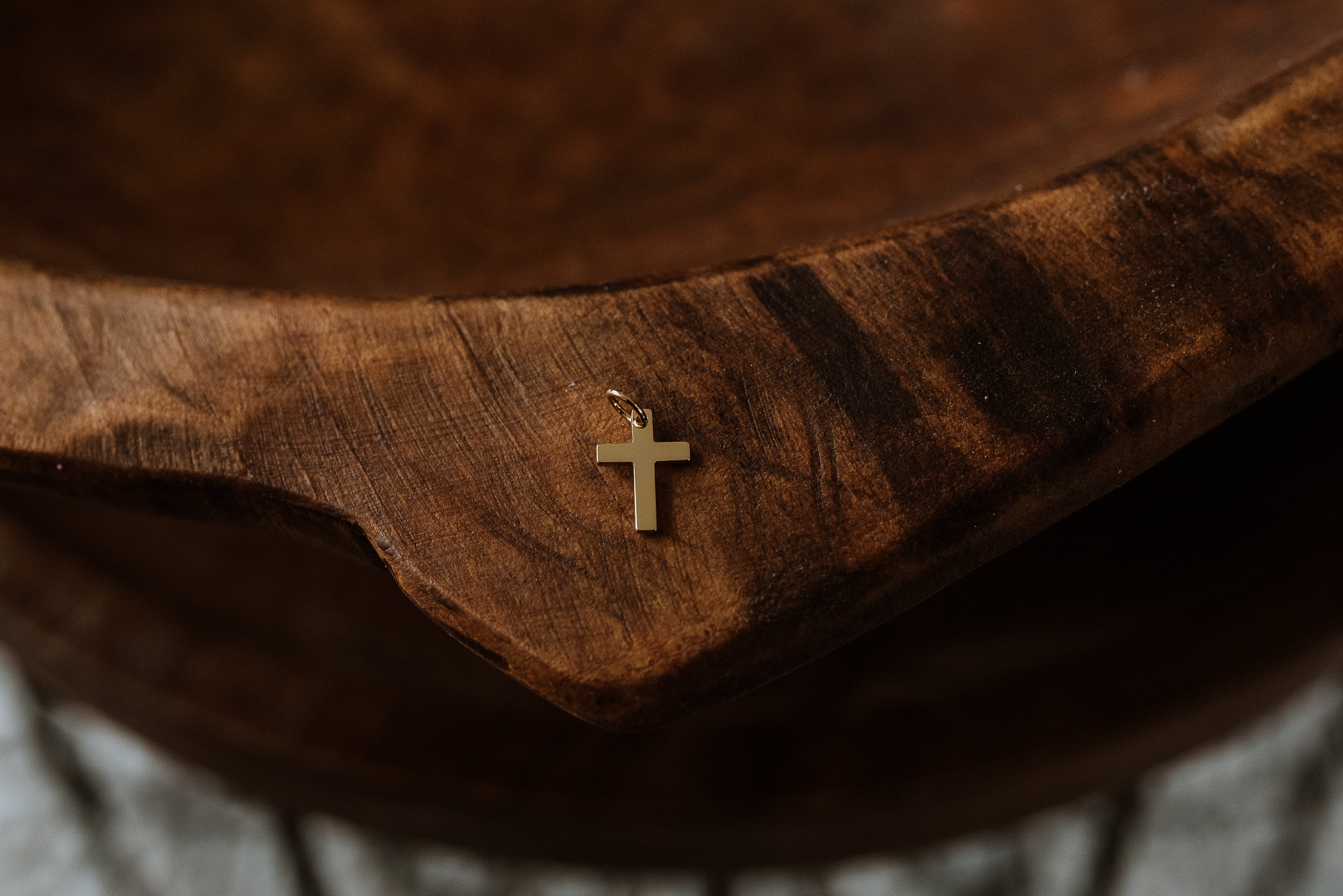 Gold Charm - Mini Cross