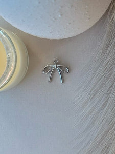 Silver Charm - Dainty Bow