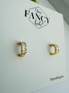 Gold Stud Earrings - Signa
